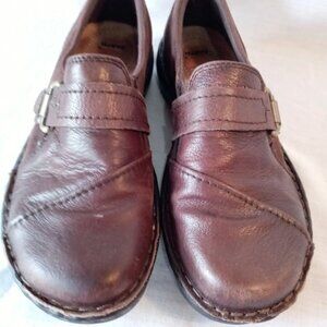 Earth Spirit Gelron Brown Slip-On Women's Shoes 7.5 w/ Small Heel Side Detail